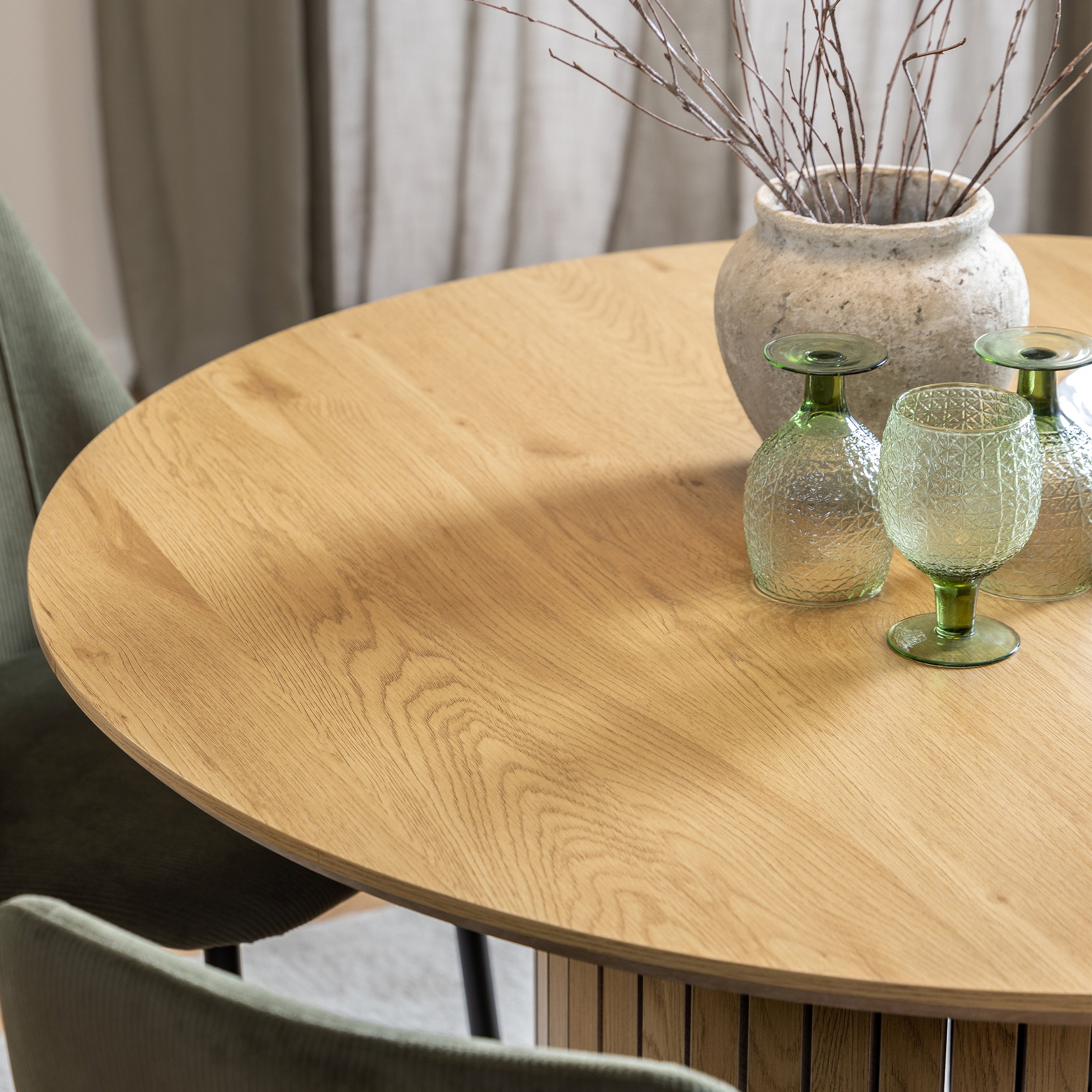 Yale Dining Table in Oak Included 4 Adele Dining Chair in Grey Fabric