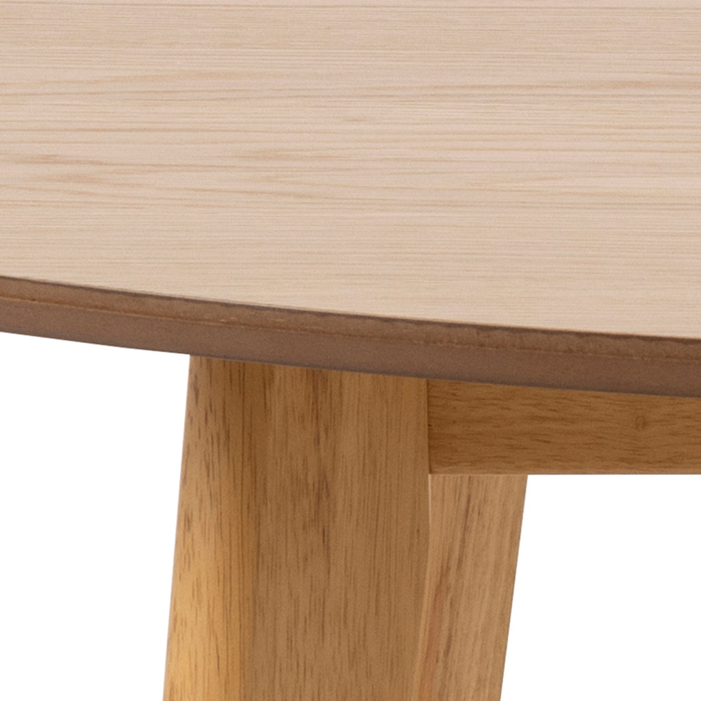 Roxby Round Dining Table in Oak 105x76cm Included 4 Roxby Dining Chairs in Oak
