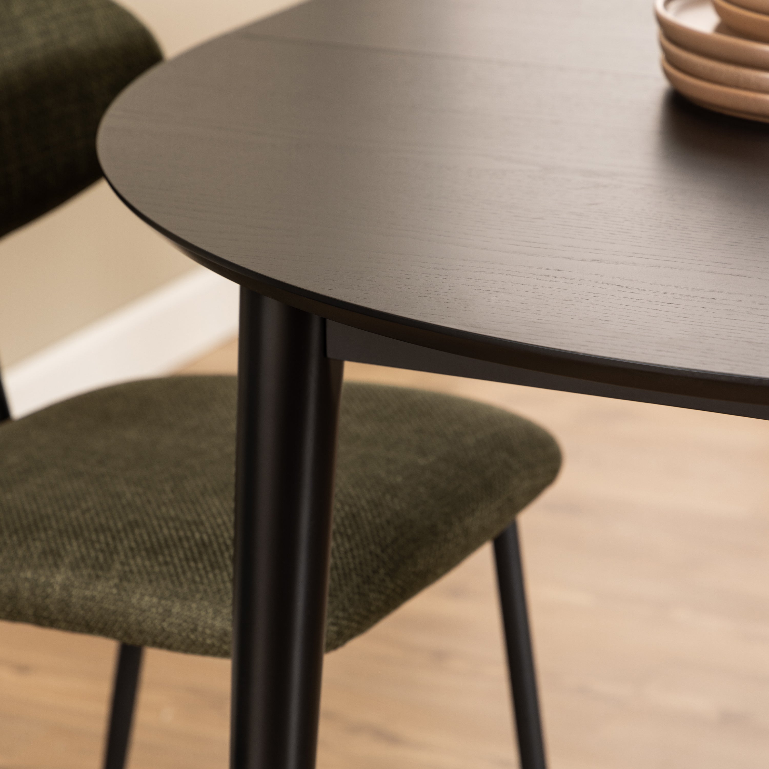 Montreux Round Extending Dining Table in Black 115-154 cm Included 6 Cassandra Dining Chair with Armrest in Black